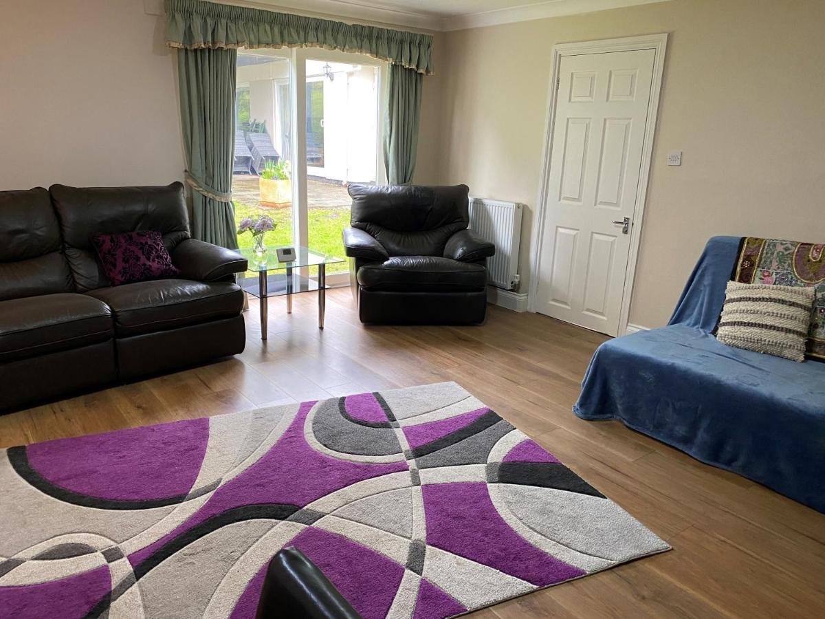 Chase Bungalow Billericay Eksteriør bilde