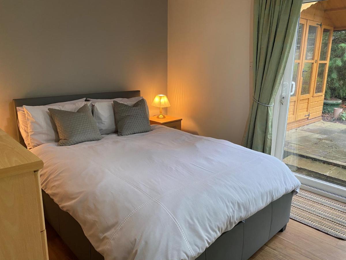 Chase Bungalow Billericay Eksteriør bilde